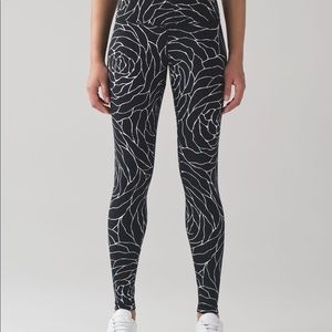 Wunder Under High-Rise Tight 28”